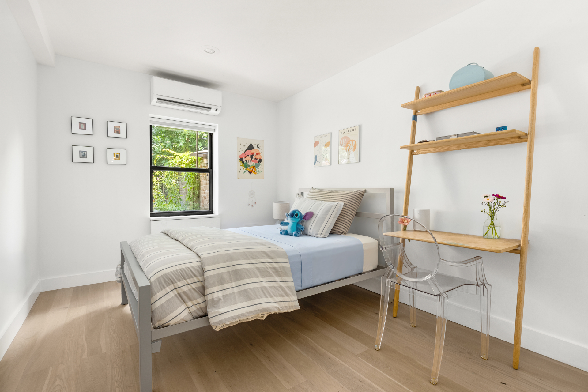 83 WOODHULL Street 1