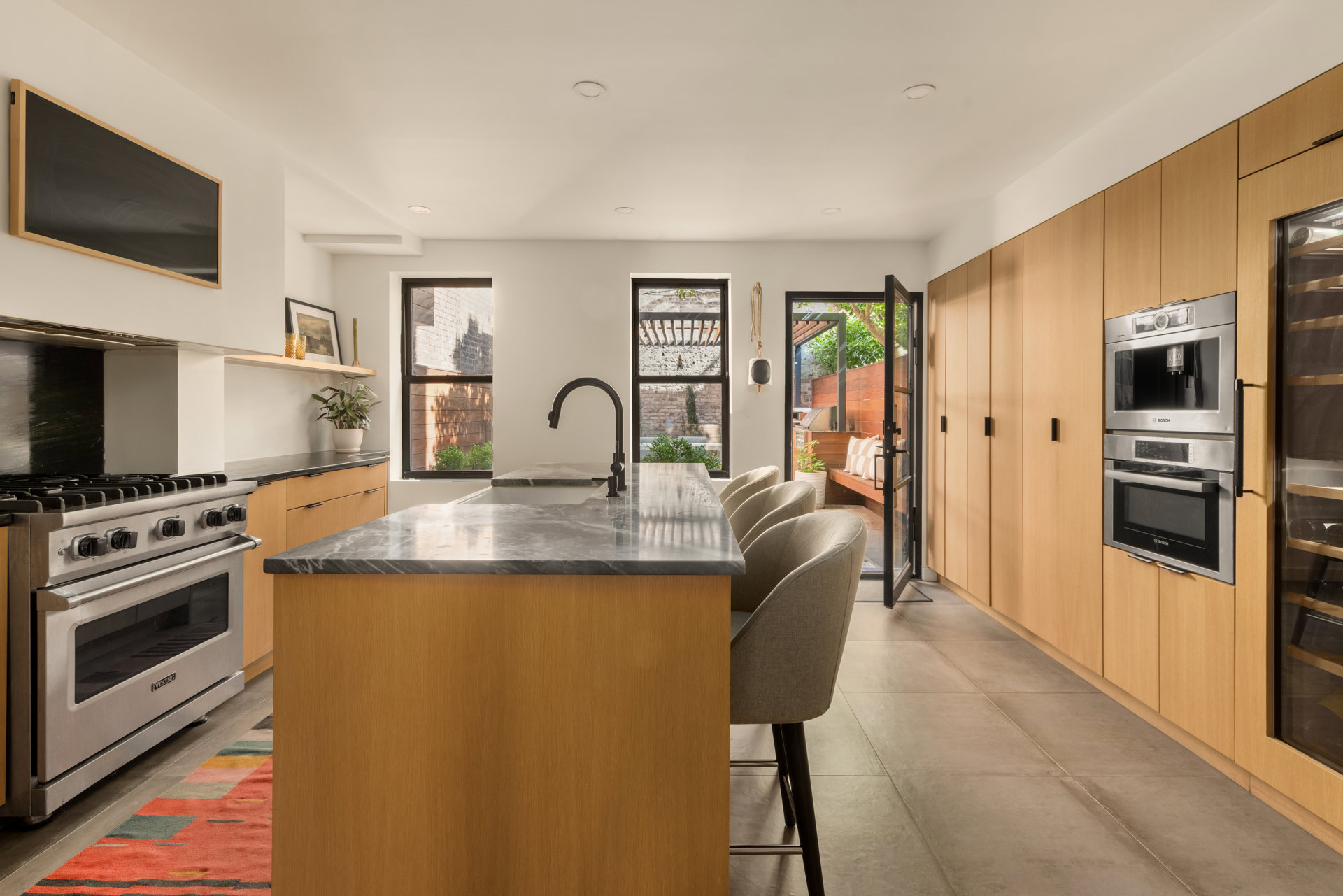 427A 8TH Street
