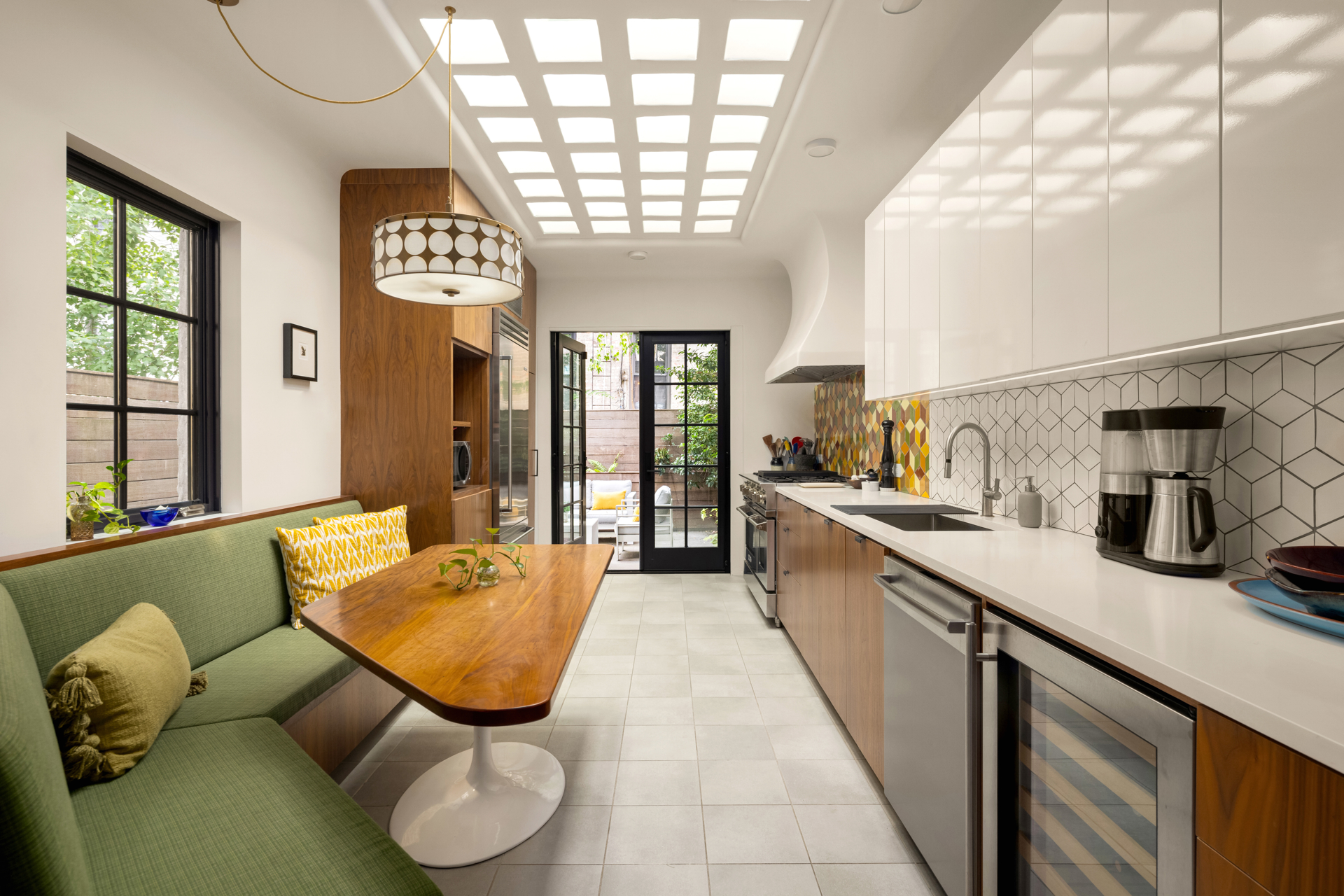 596 3RD Street