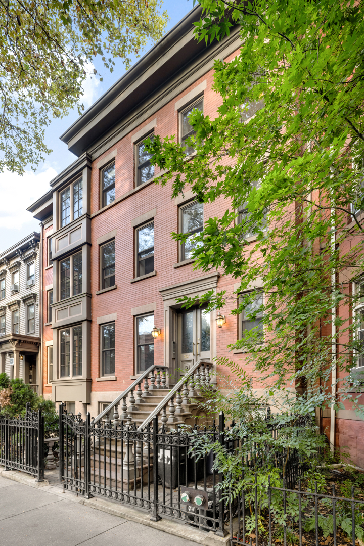 237 CUMBERLAND Street 2