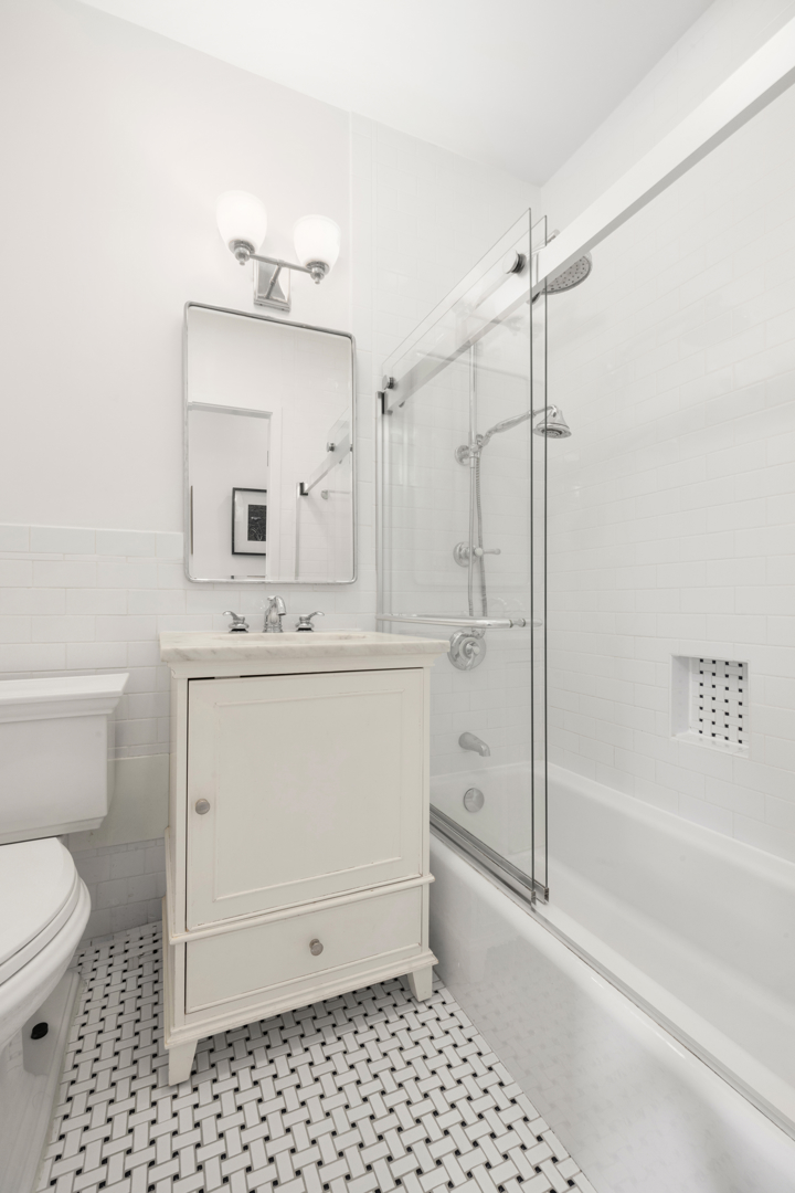 430 3RD Street 3