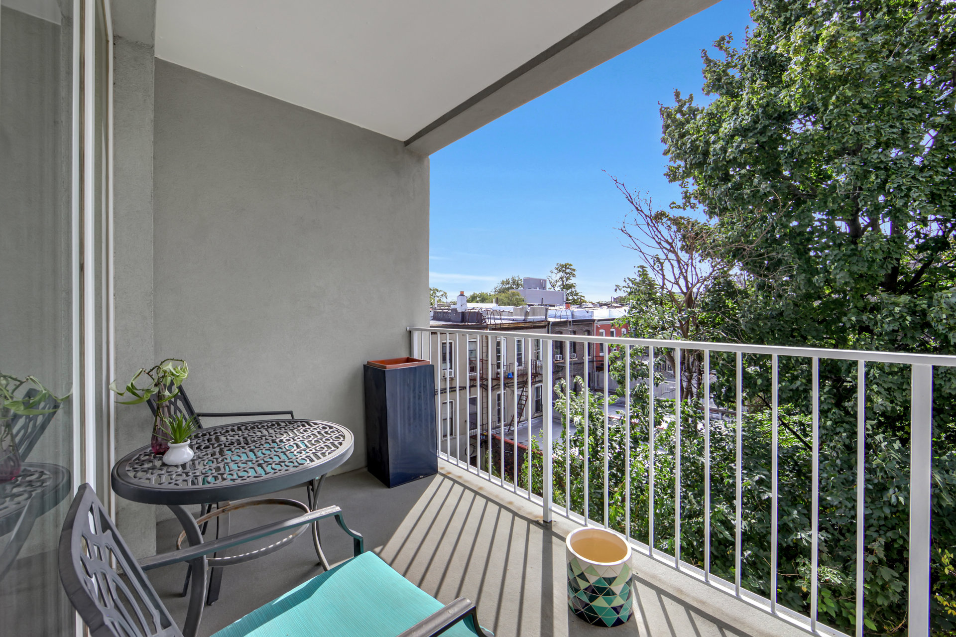 834 STERLING Place 402