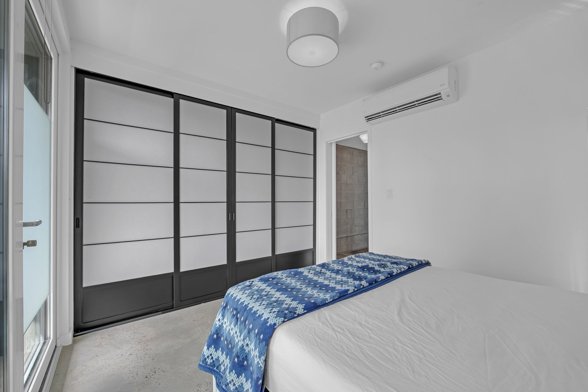 834 STERLING Place 402