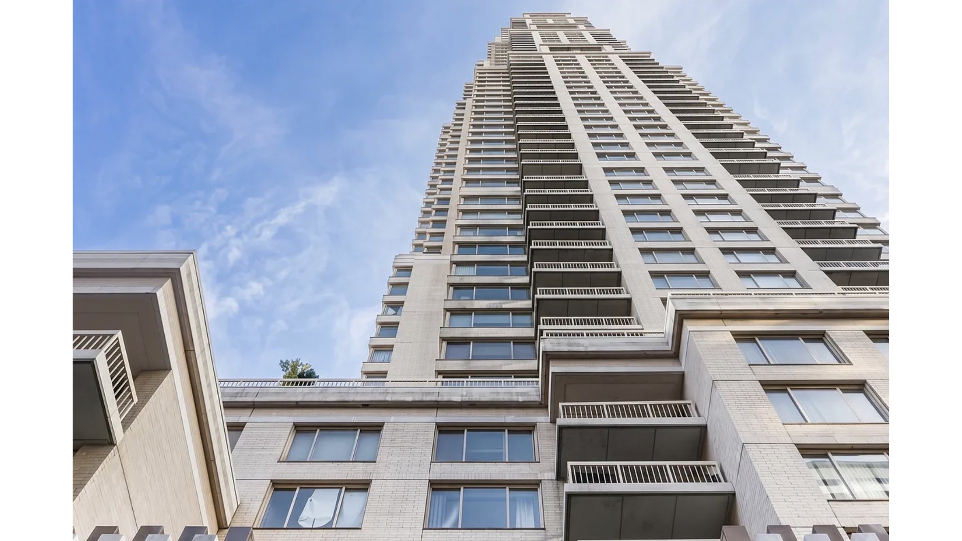 200 E 69TH Street 4LM