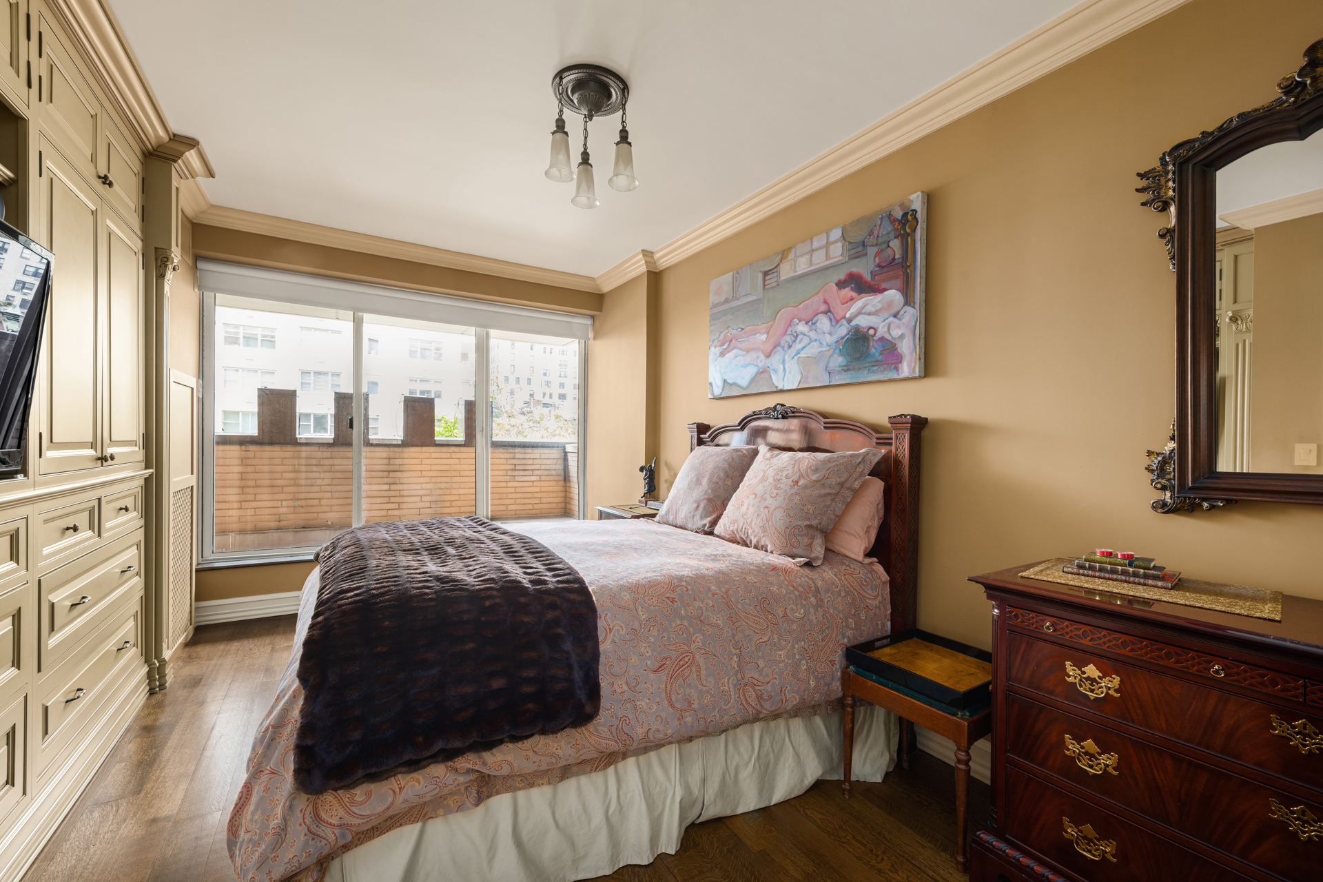 200 E 69TH Street 4LM