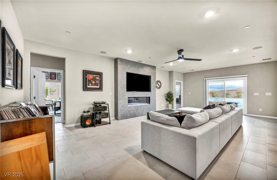 10026 Sweet Holly Place