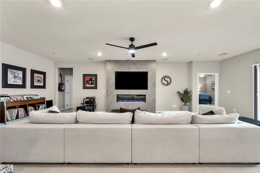 10026 Sweet Holly Place