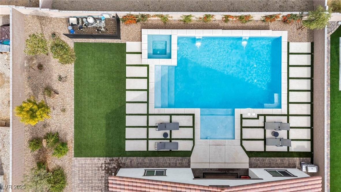 10026 Sweet Holly Place