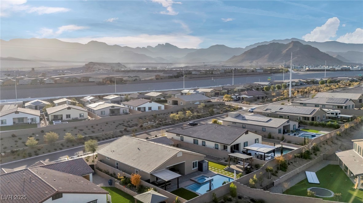 10164 Sweet Holly Place