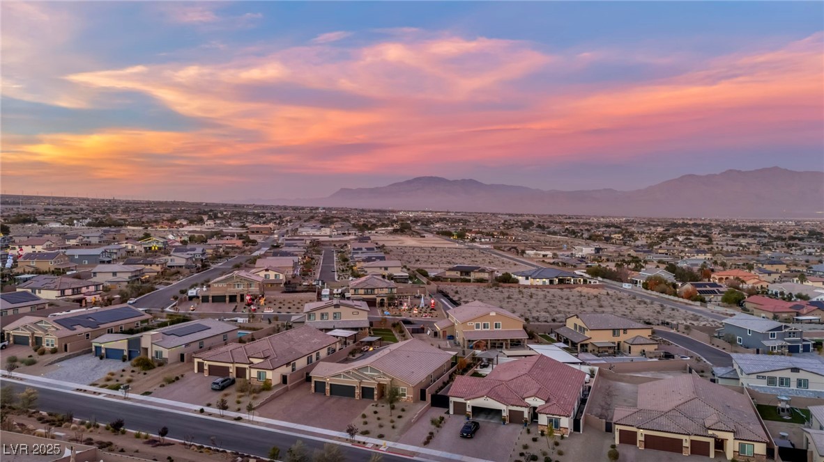 10164 Sweet Holly Place