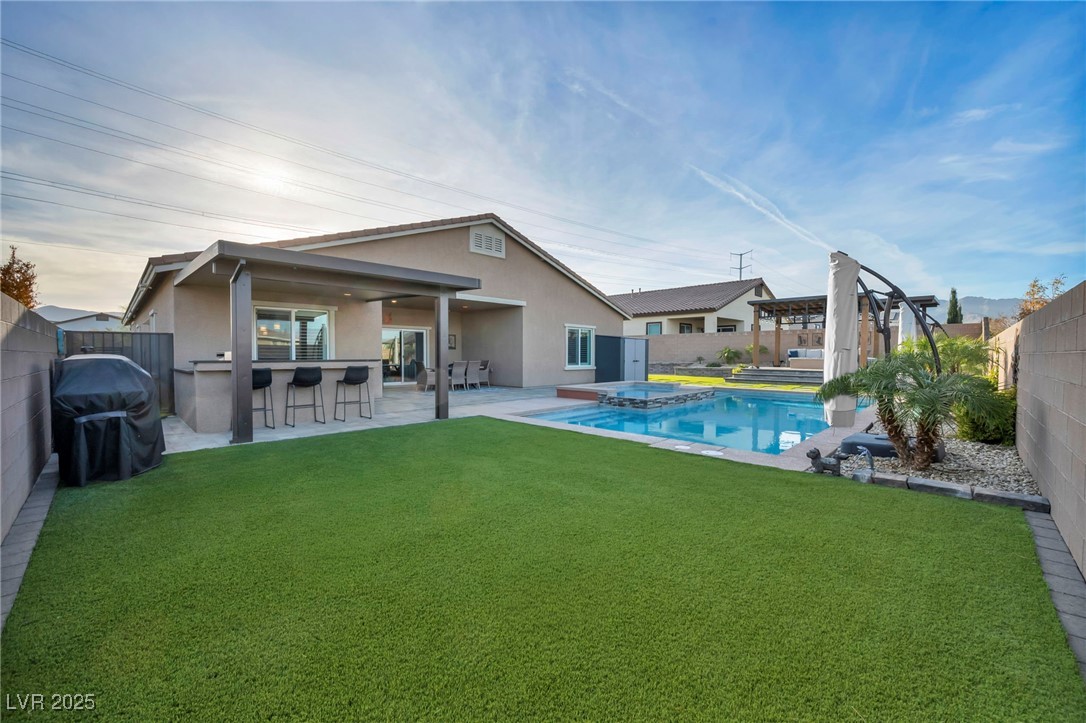 10164 Sweet Holly Place