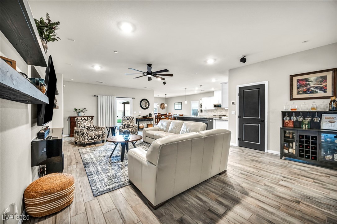 10164 Sweet Holly Place