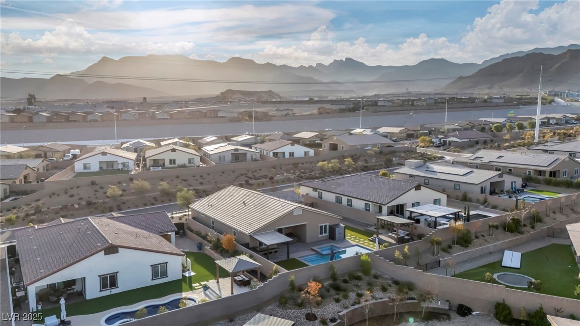 10164 Sweet Holly Place