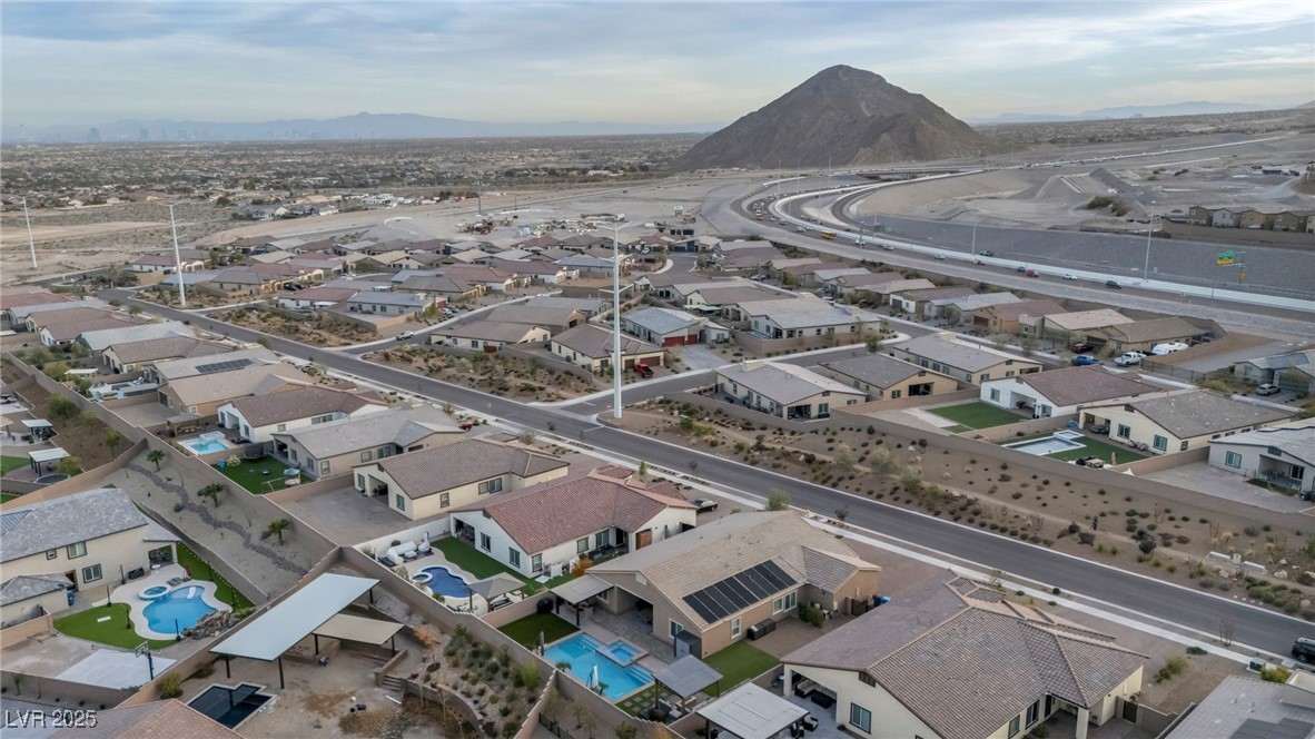 10164 Sweet Holly Place