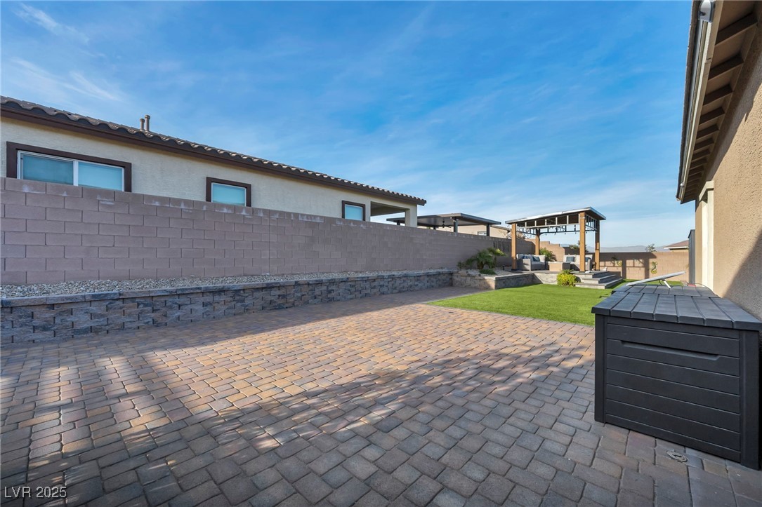 10164 Sweet Holly Place