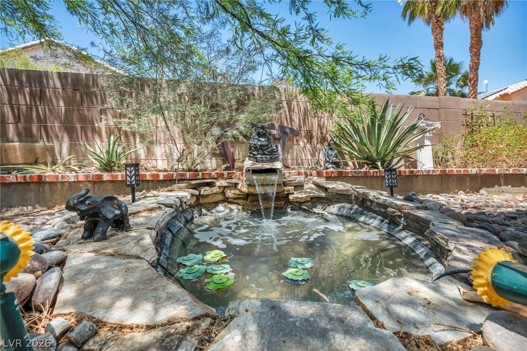 6330 Berry Patch Way