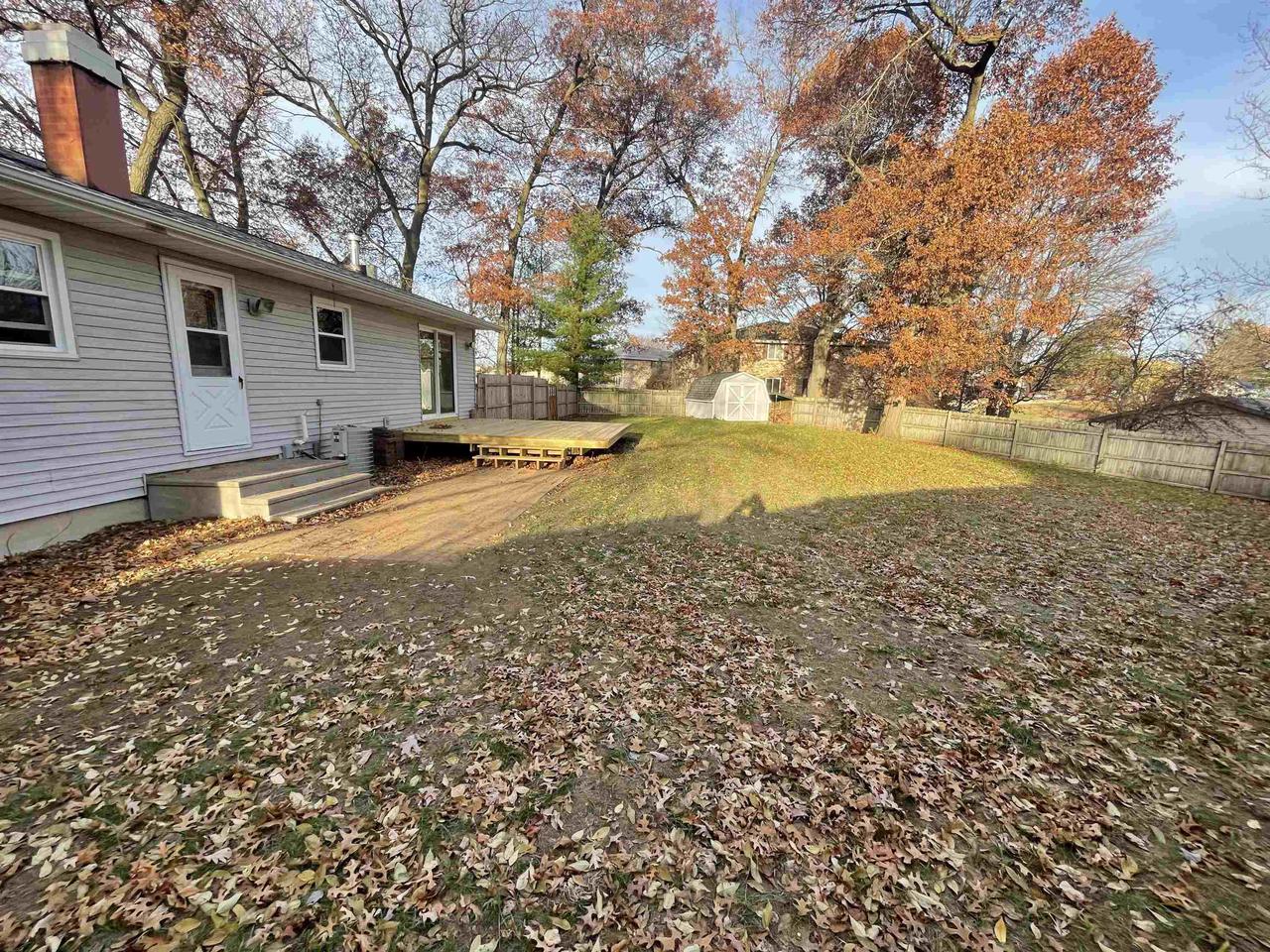 585 PROSPECT CIRCLE