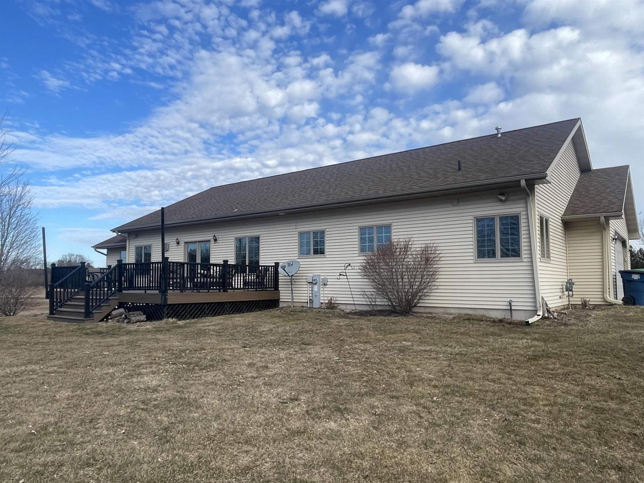 W7647 RIVERVIEW DRIVE