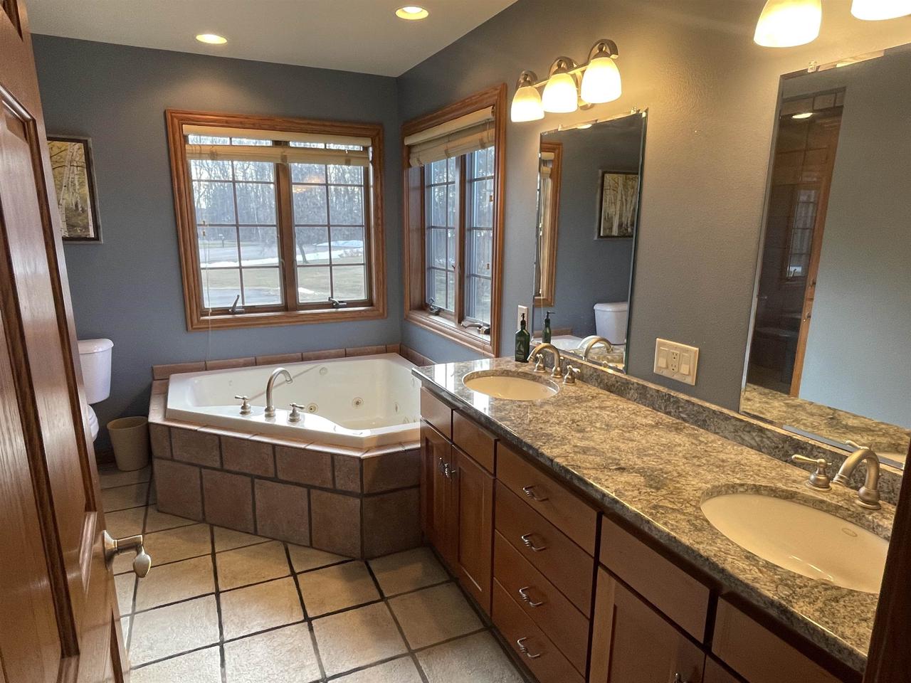 W7647 RIVERVIEW DRIVE