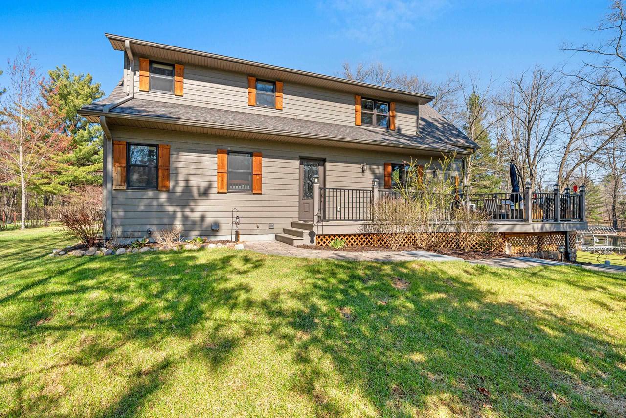 W1396 RED CLOUD TRAIL