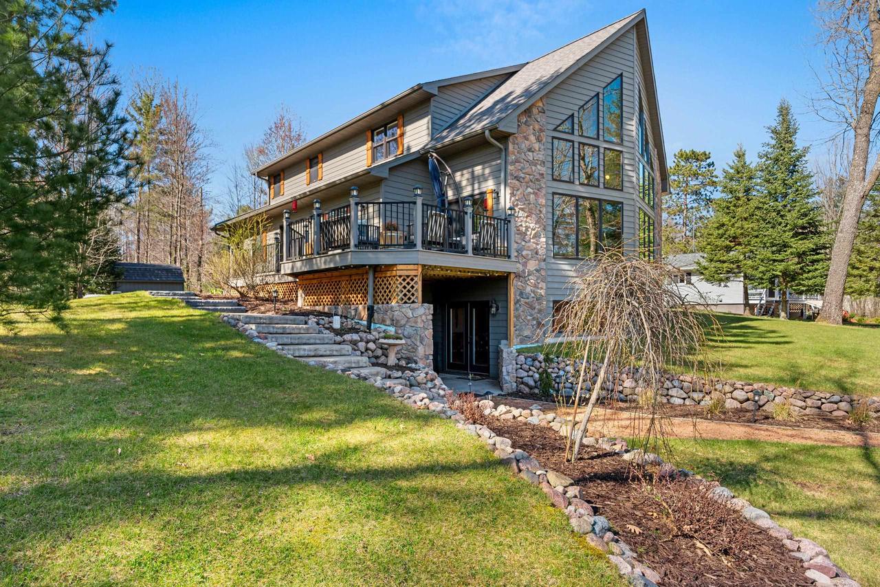 W1396 RED CLOUD TRAIL