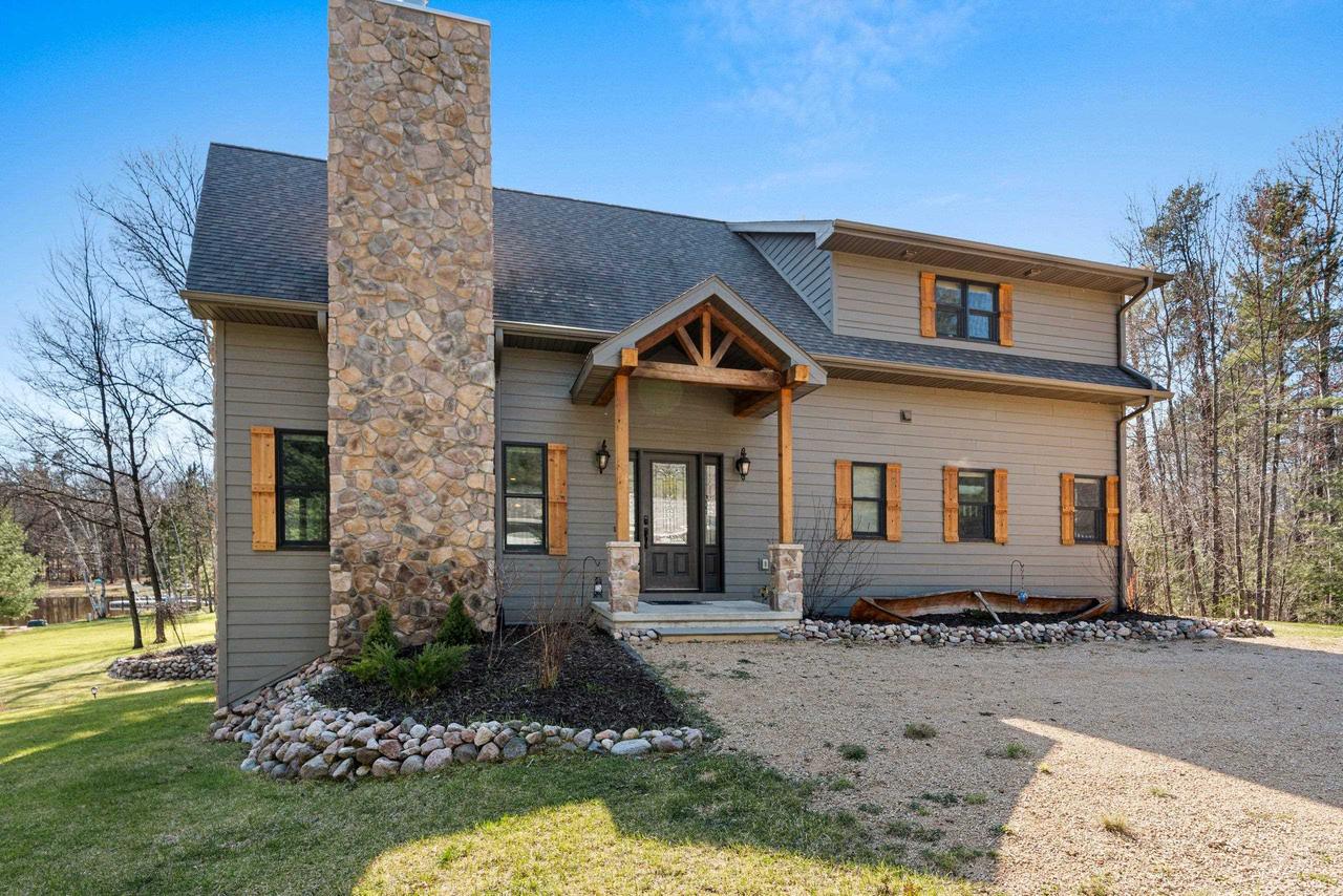 W1396 RED CLOUD TRAIL