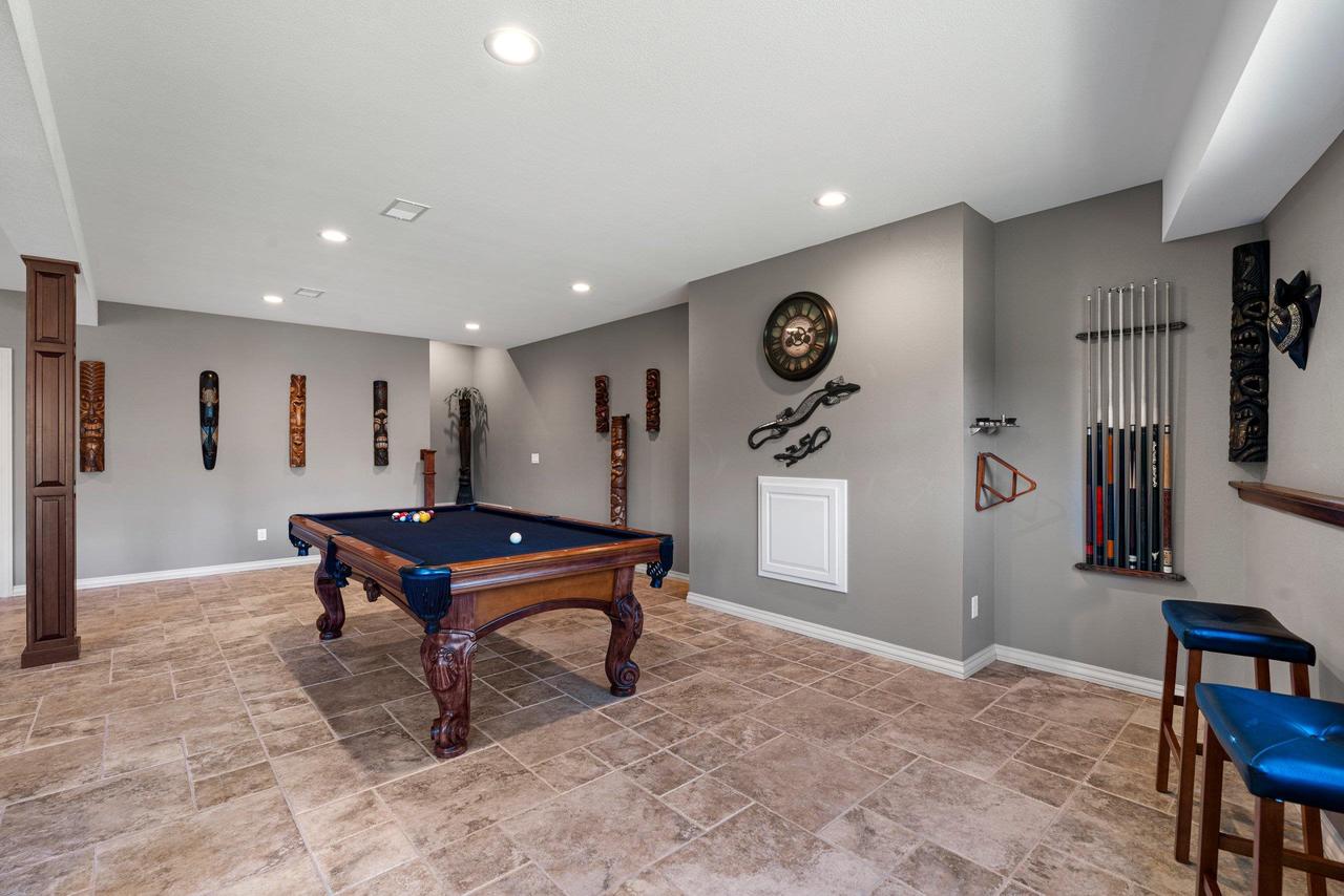 W1396 RED CLOUD TRAIL