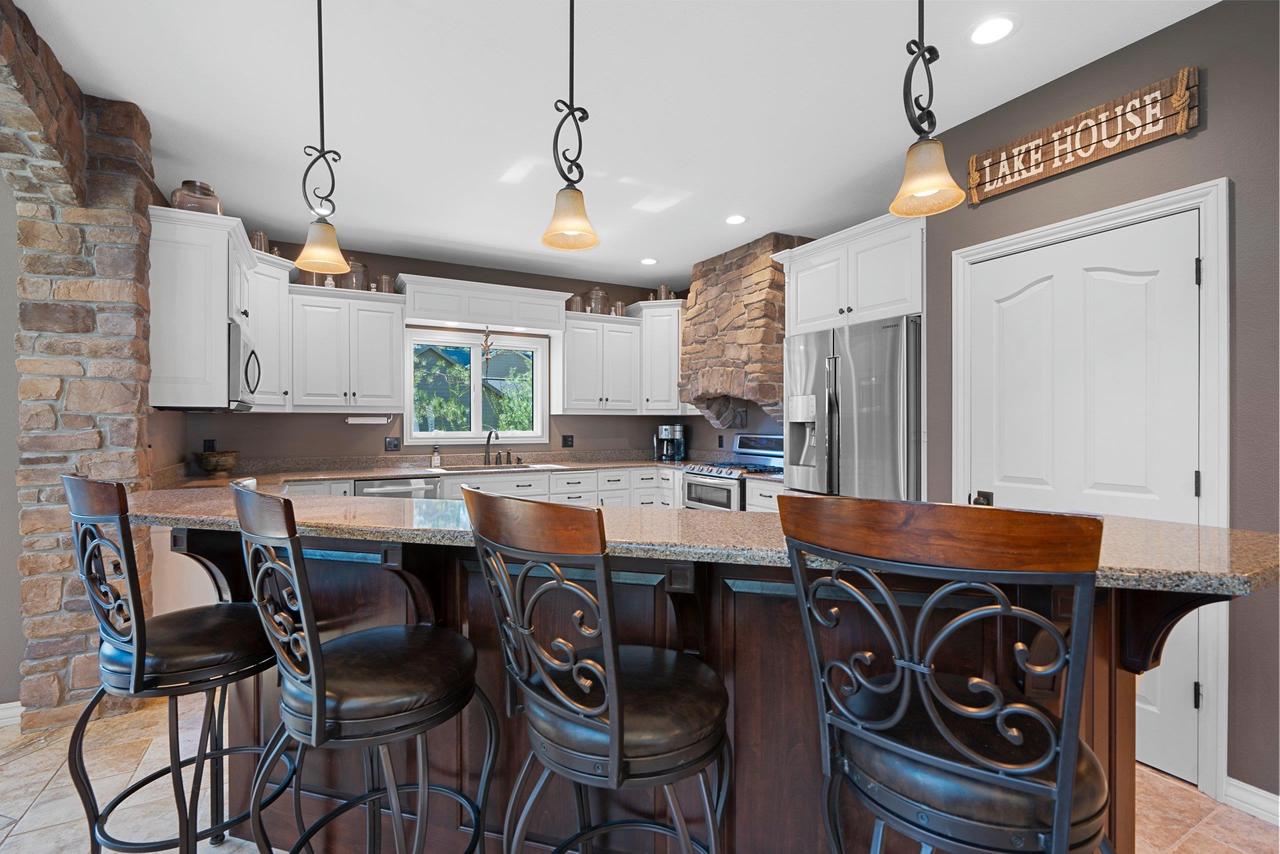 W1396 RED CLOUD TRAIL