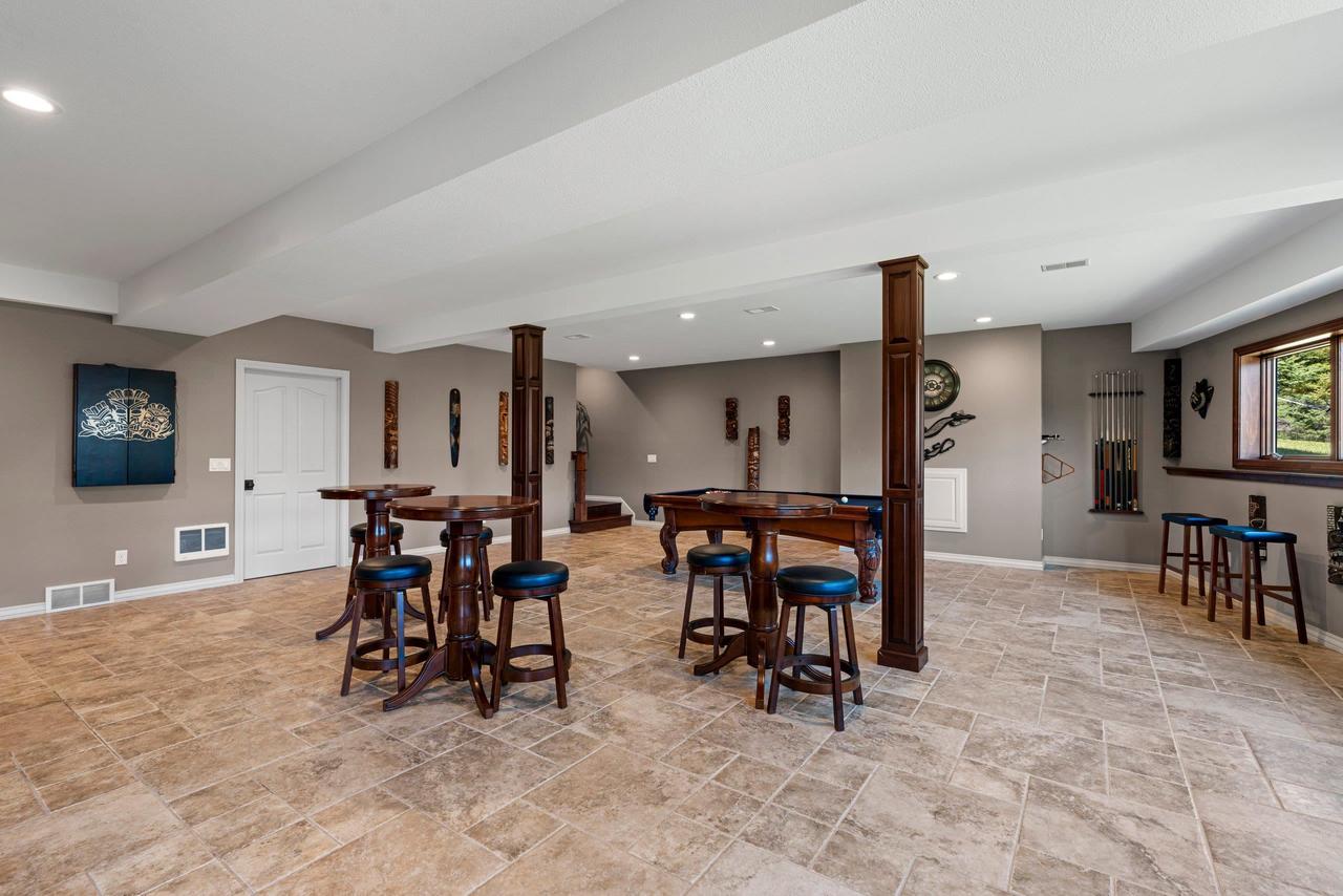 W1396 RED CLOUD TRAIL