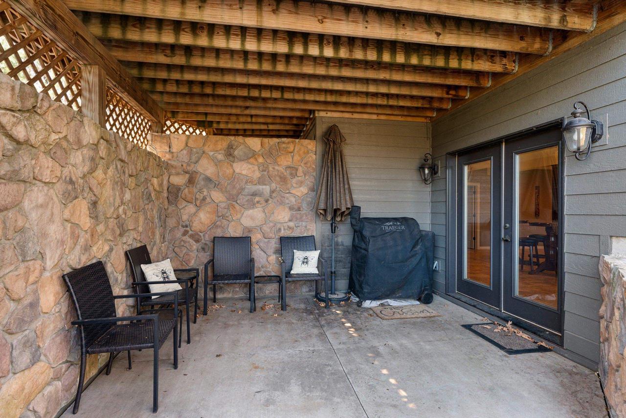 W1396 RED CLOUD TRAIL