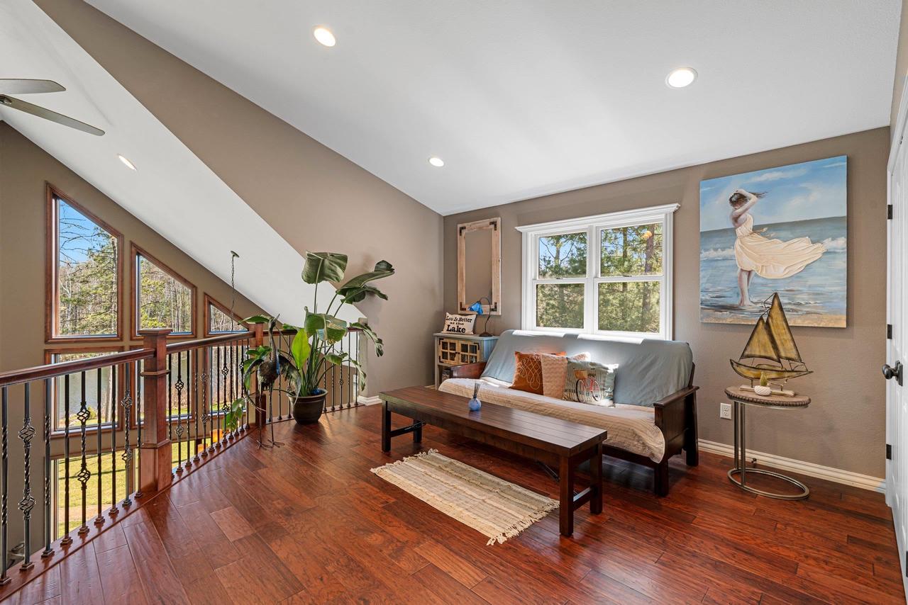 W1396 RED CLOUD TRAIL