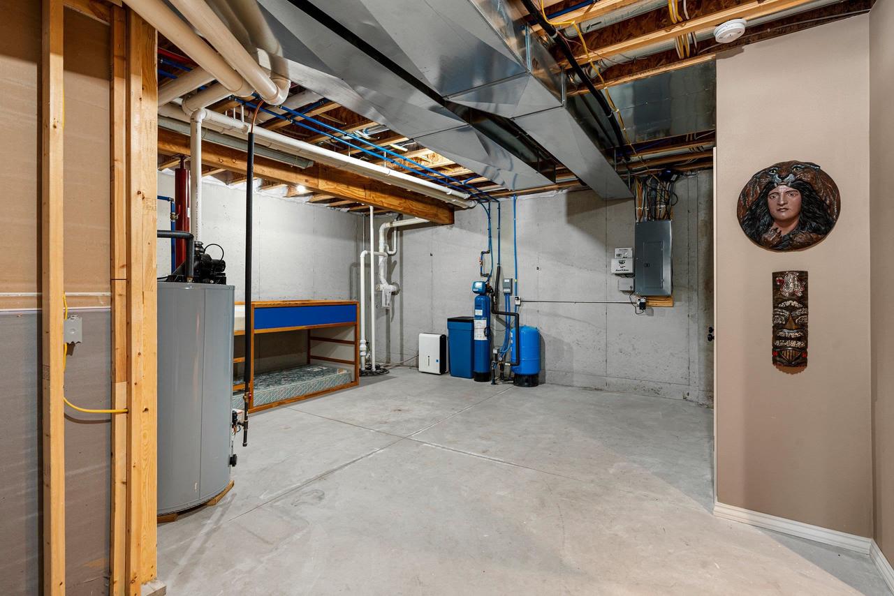 W1396 RED CLOUD TRAIL