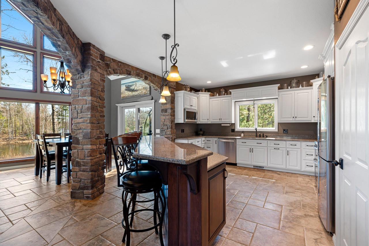 W1396 RED CLOUD TRAIL