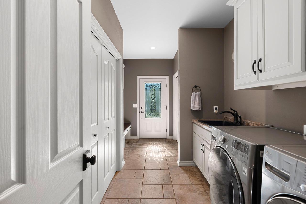 W1396 RED CLOUD TRAIL