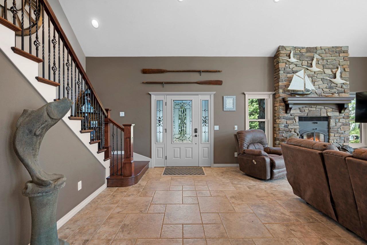 W1396 RED CLOUD TRAIL