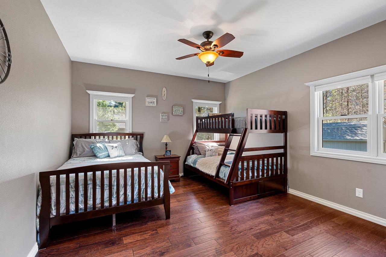 W1396 RED CLOUD TRAIL