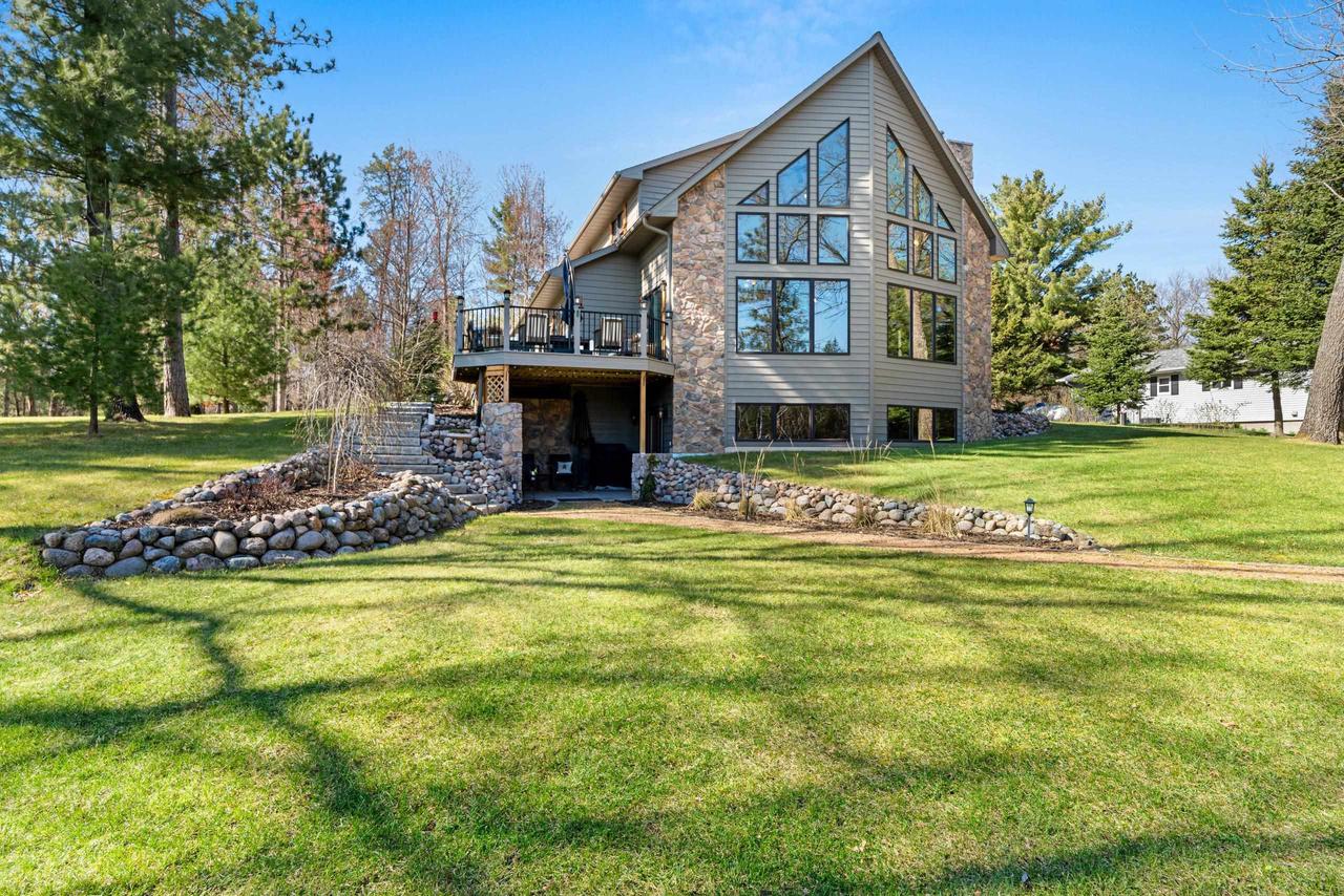 W1396 RED CLOUD TRAIL