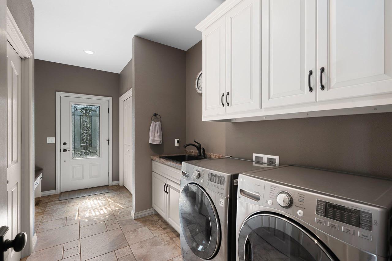 W1396 RED CLOUD TRAIL