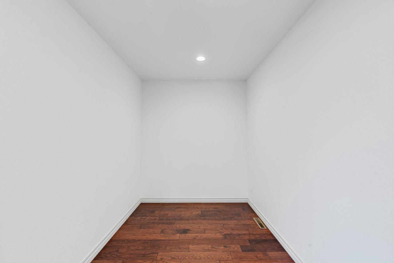 W1396 RED CLOUD TRAIL