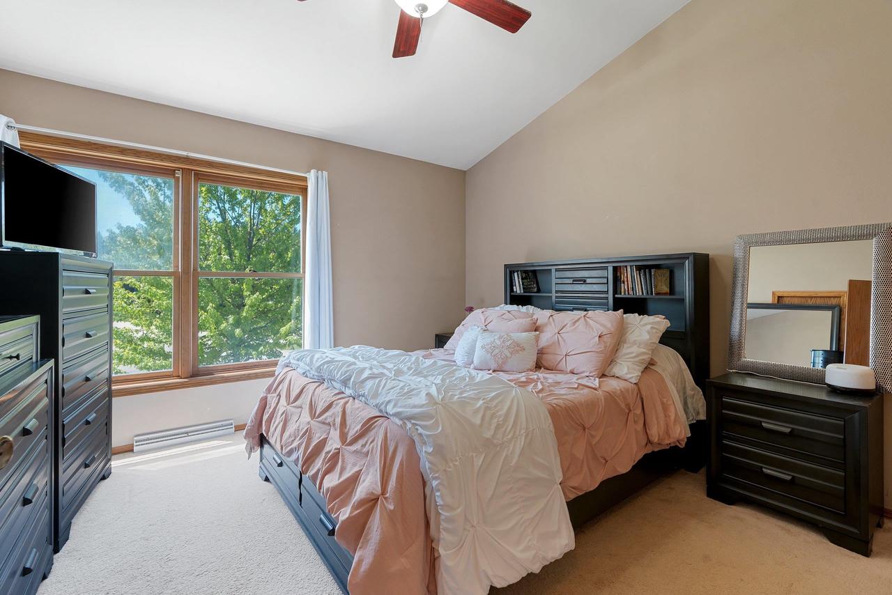 125 HILLSIDE LANE