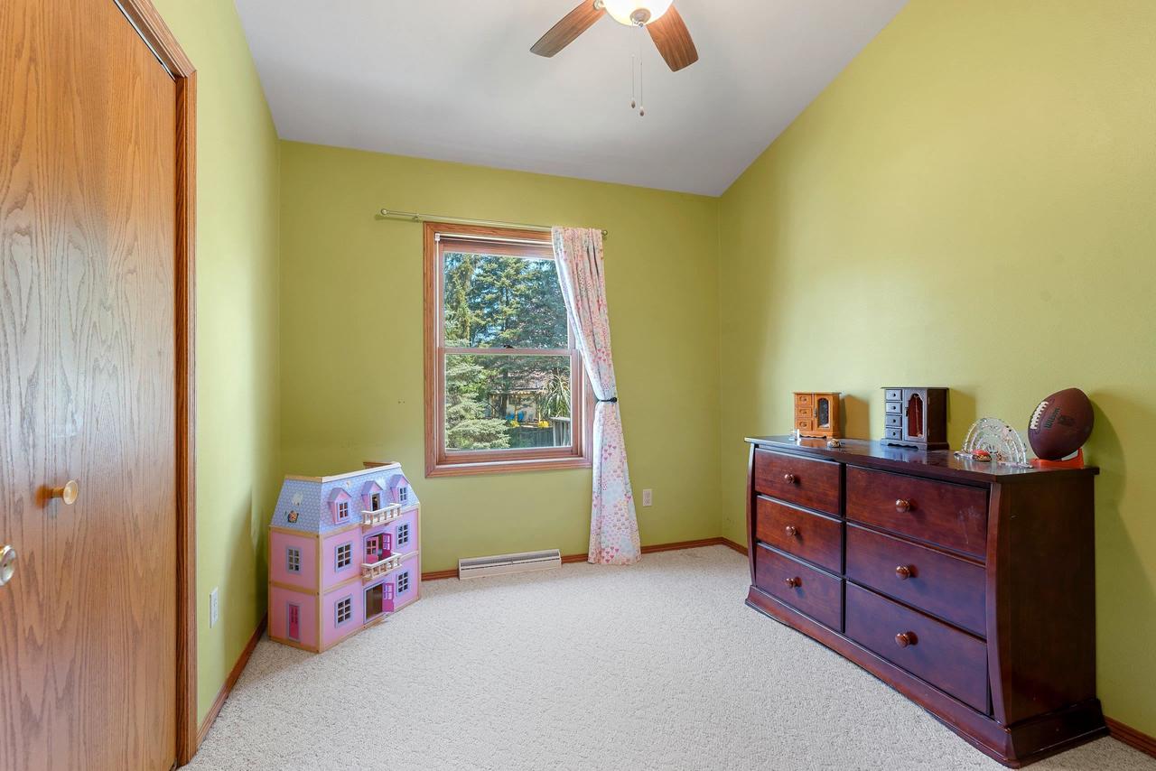125 HILLSIDE LANE