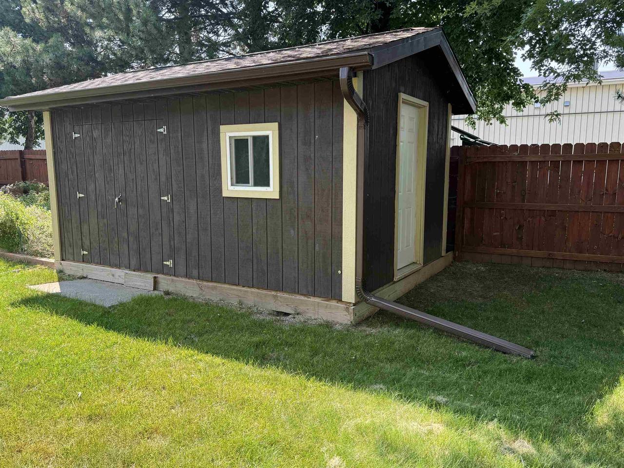 517 KELLY JO DRIVE