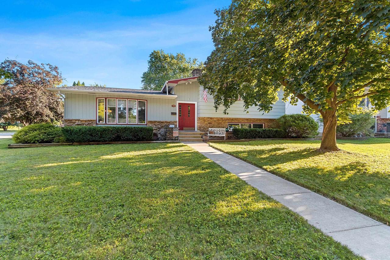 182 South HUMPHREY CIRCLE