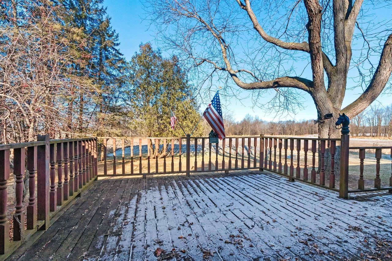 W1288 HICKORY DRIVE