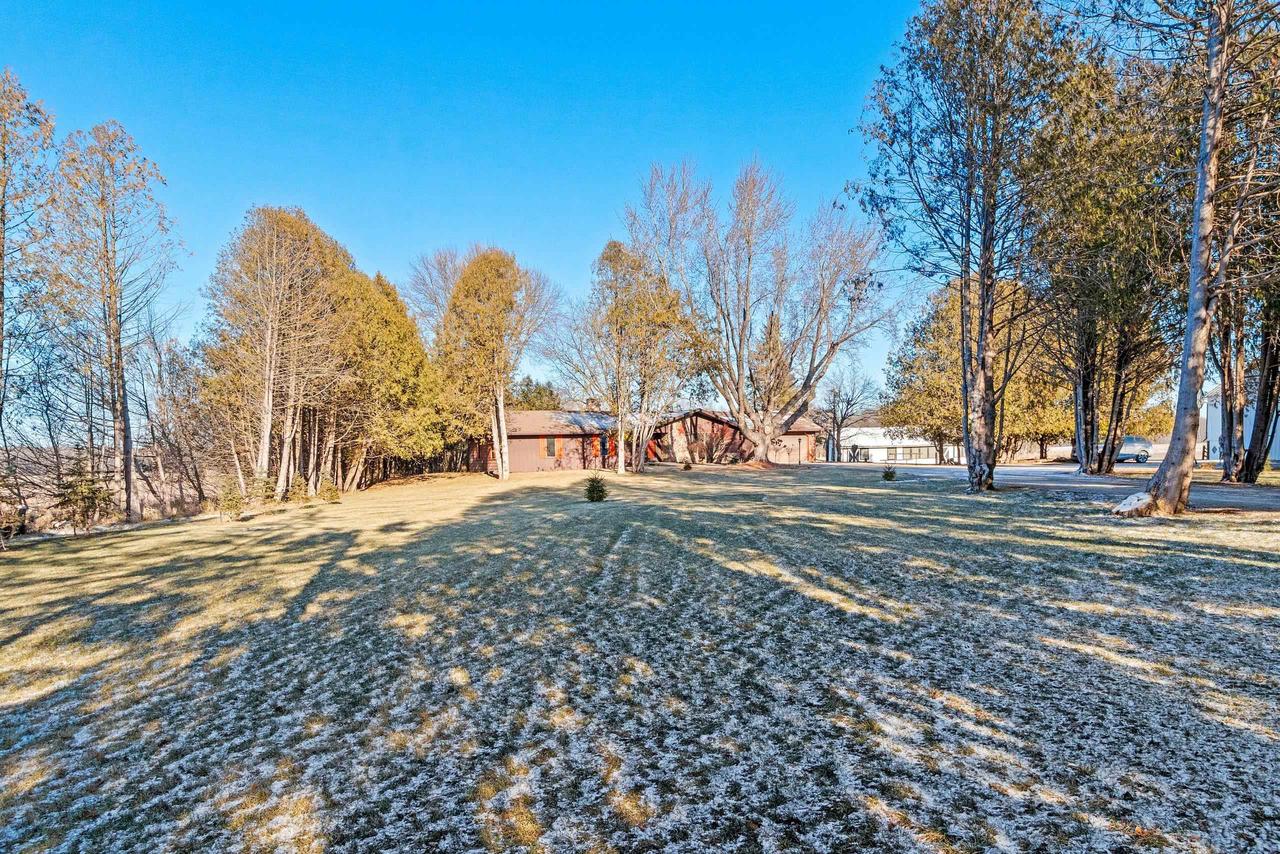 W1288 HICKORY DRIVE