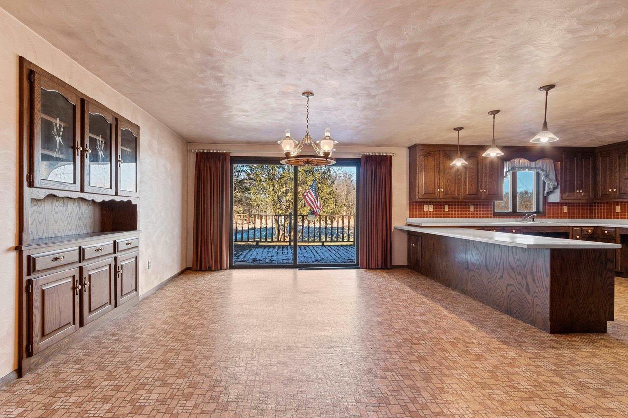 W1288 HICKORY DRIVE