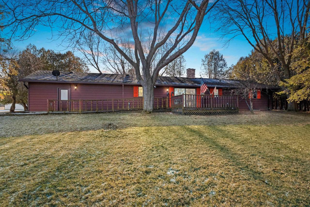 W1288 HICKORY DRIVE