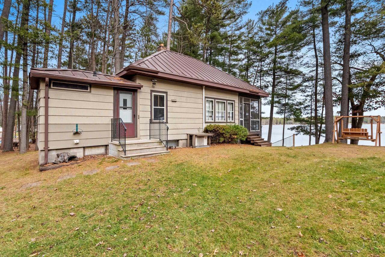 N2706 NORTH SHORE DRIVE