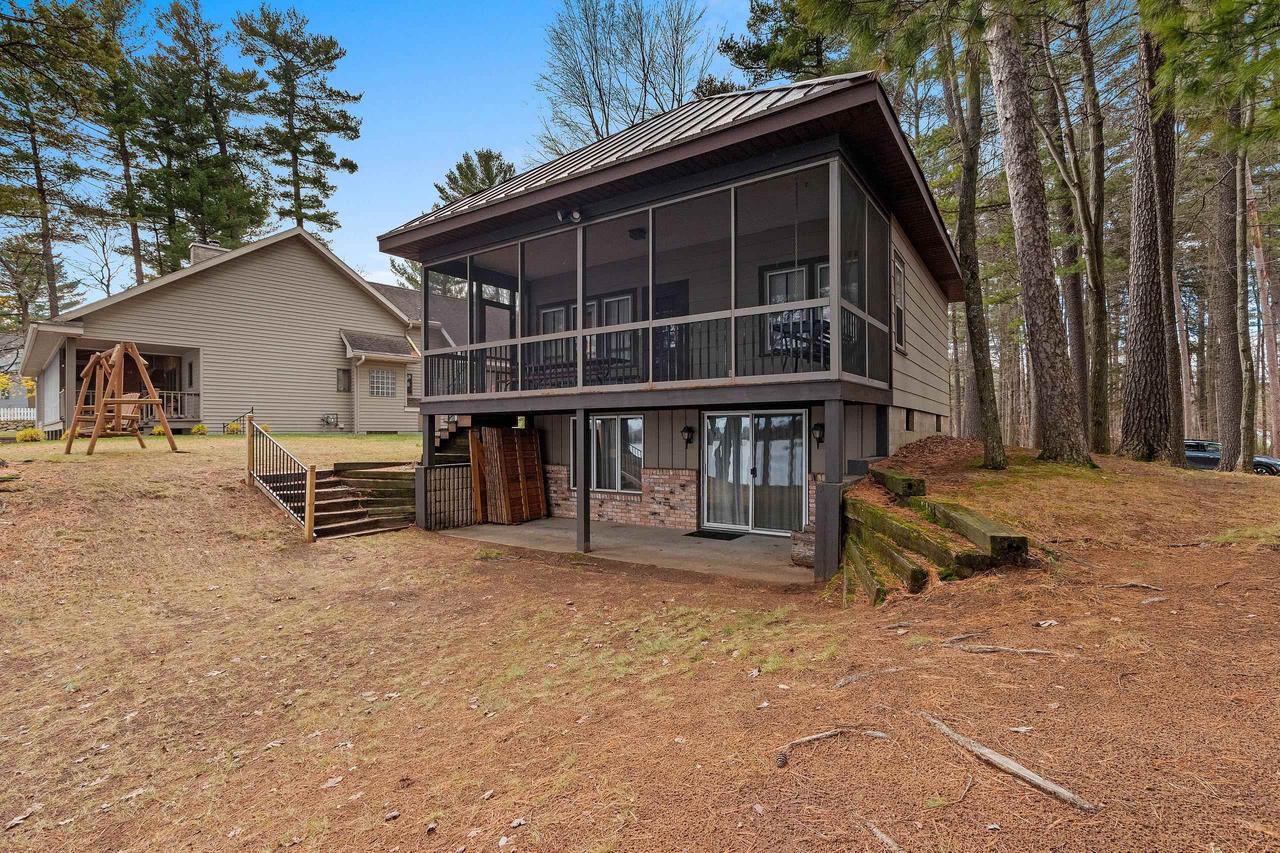 N2706 NORTH SHORE DRIVE