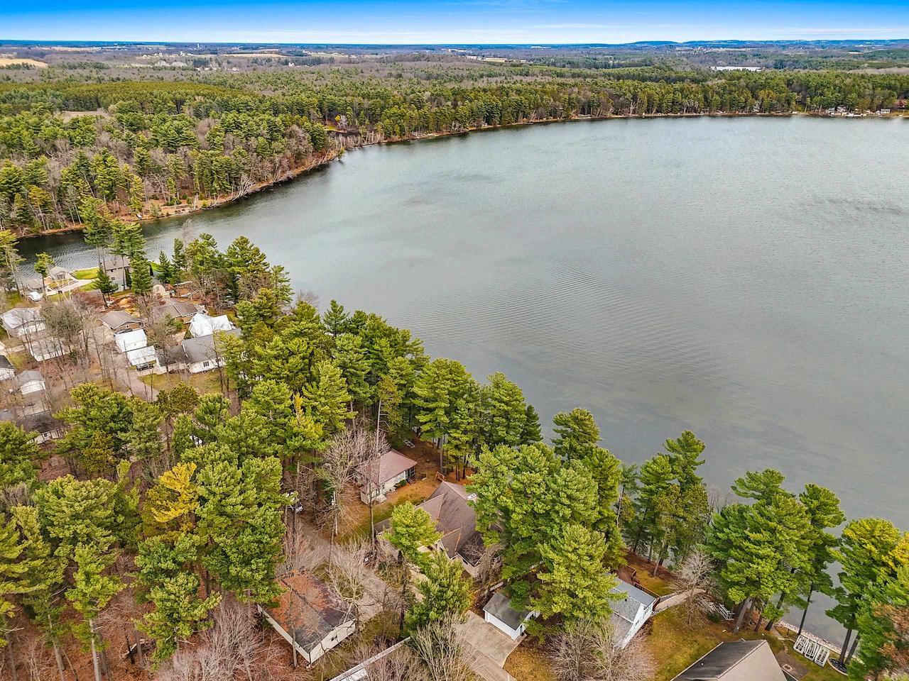 N2706 NORTH SHORE DRIVE